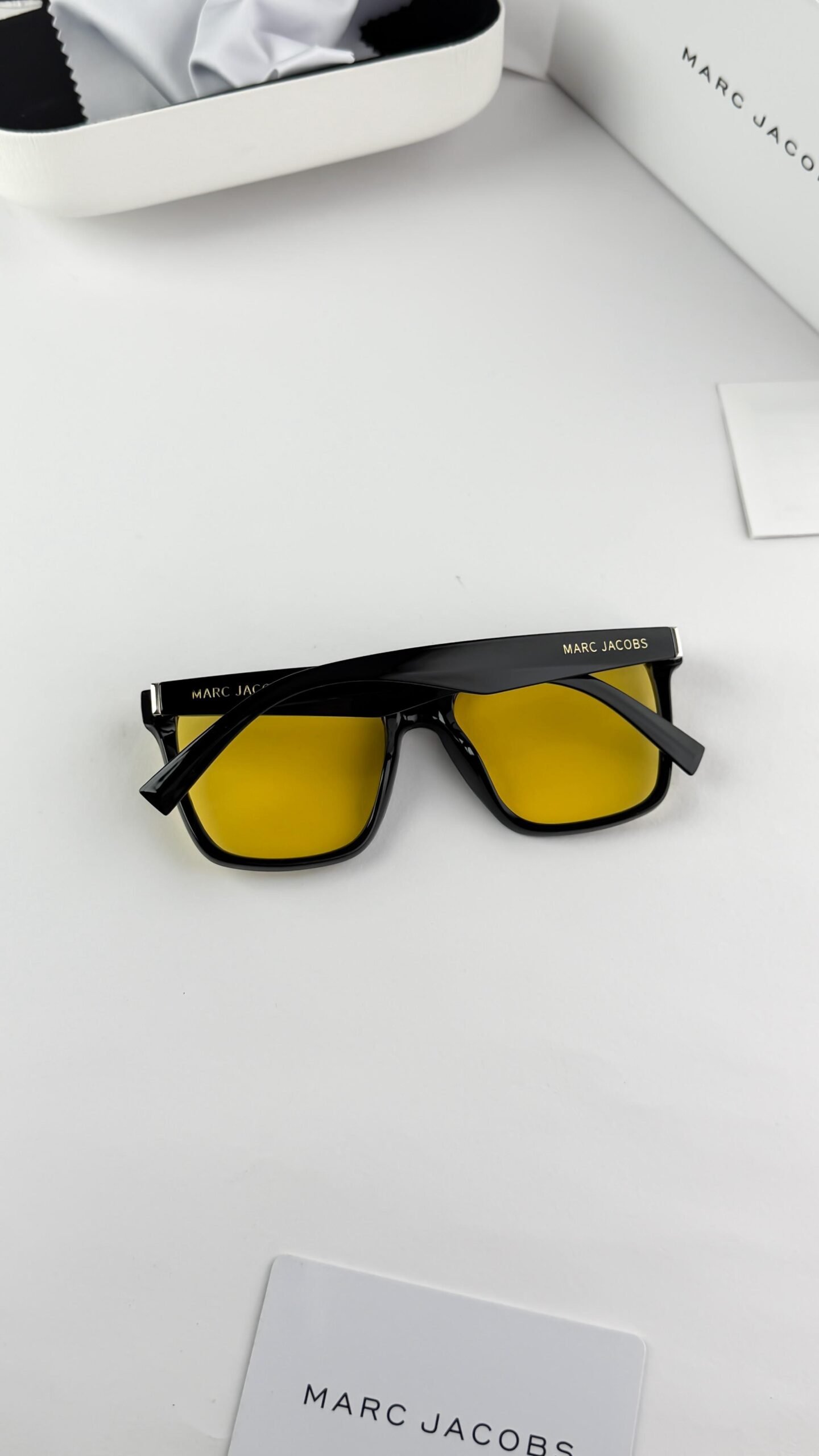 Marc Jacobs yellow 6000 - Image 3