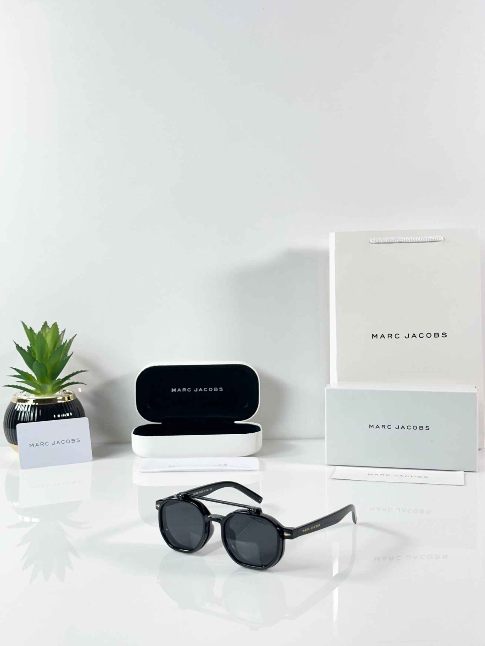 Marc Jacobs 1005 Flip Shine Black - Image 6