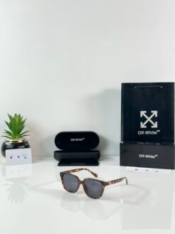 Off_White_2135_Chita_Black