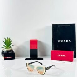Prada_WMNS_018_Gold_Green_Orange