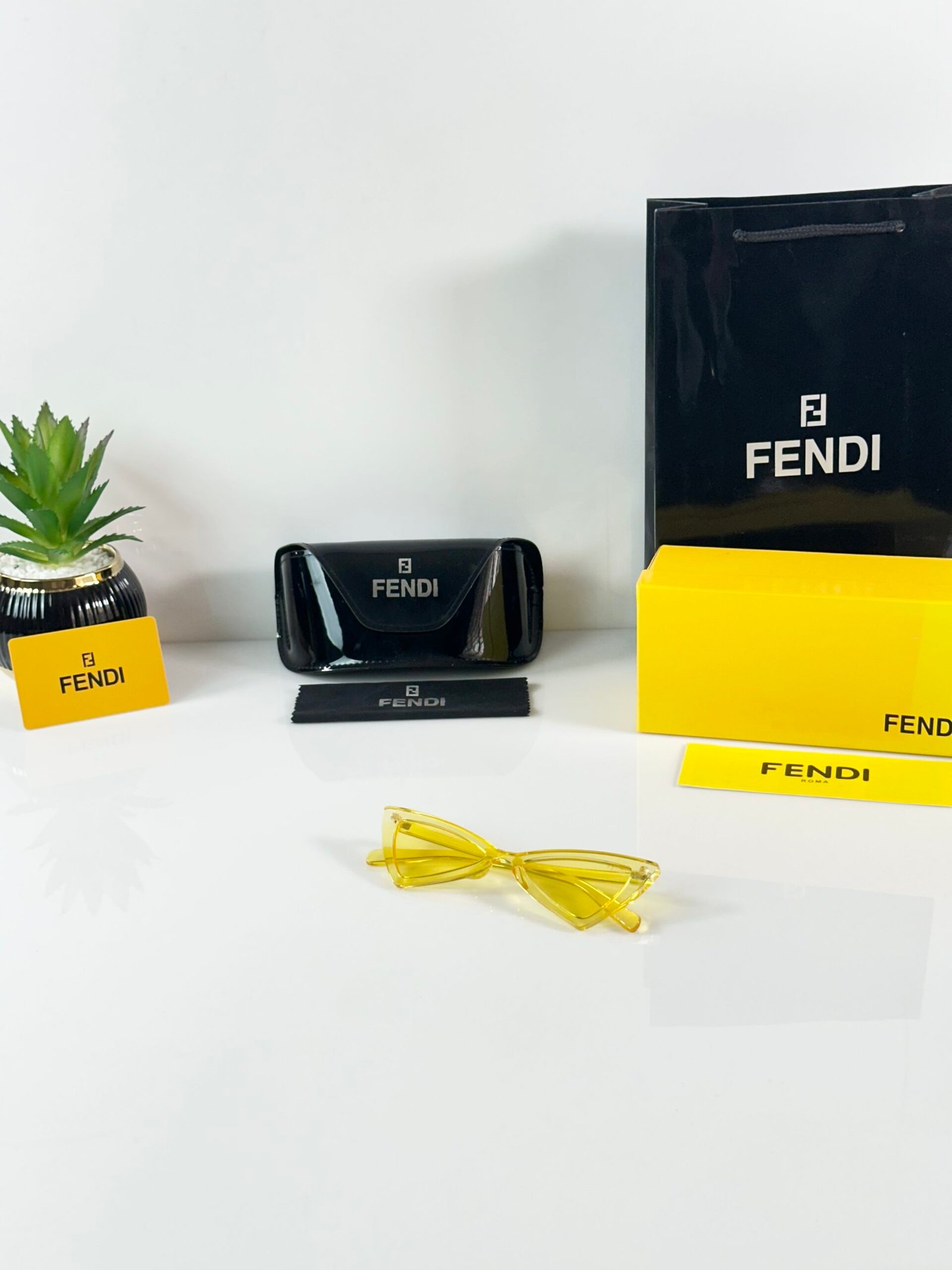 Fendi_WMNS_208_Yellow - Image 4