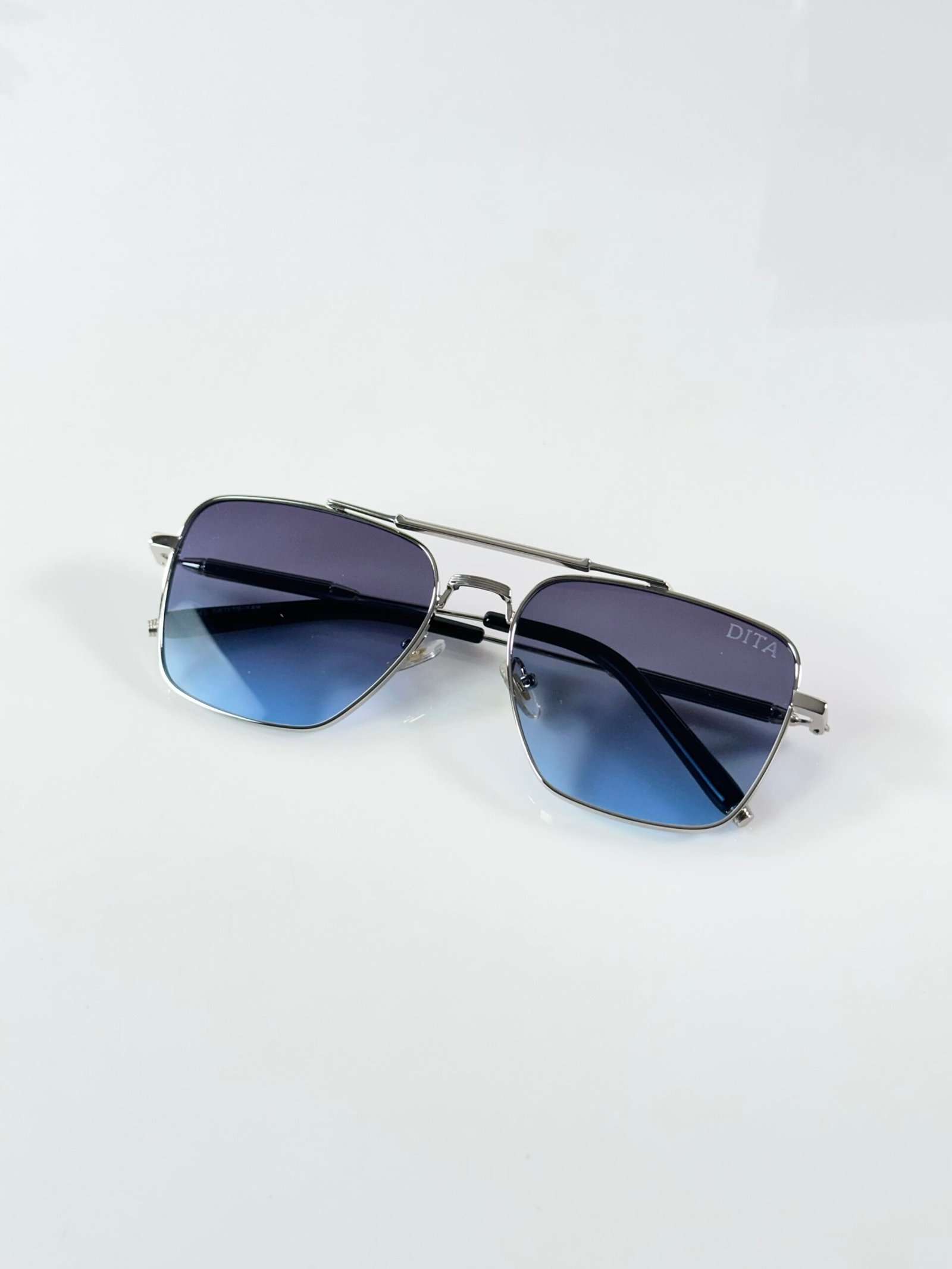 Dita 143 Silver Blue - Image 3