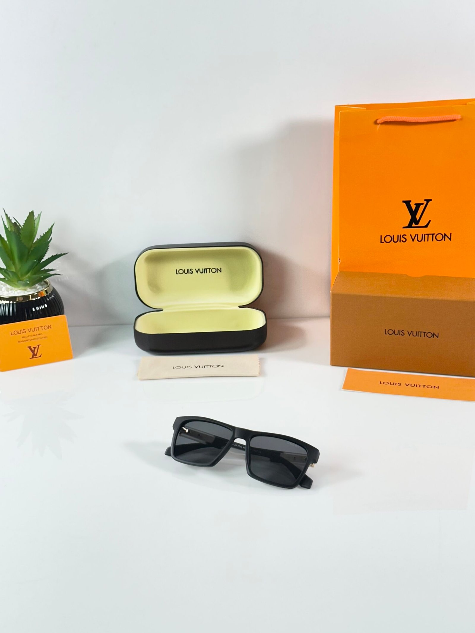Louis_Vuitton_2191_Mate_Black - Image 4