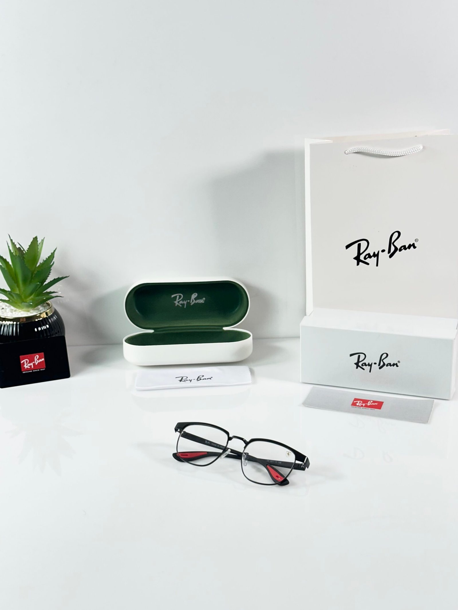 Rayban 03 Black Frame - Image 4