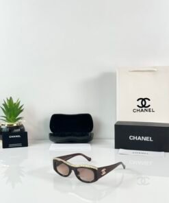 Chanel_WMNS_8316_Brown