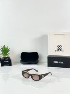 Chanel_WMNS_8316_Brown