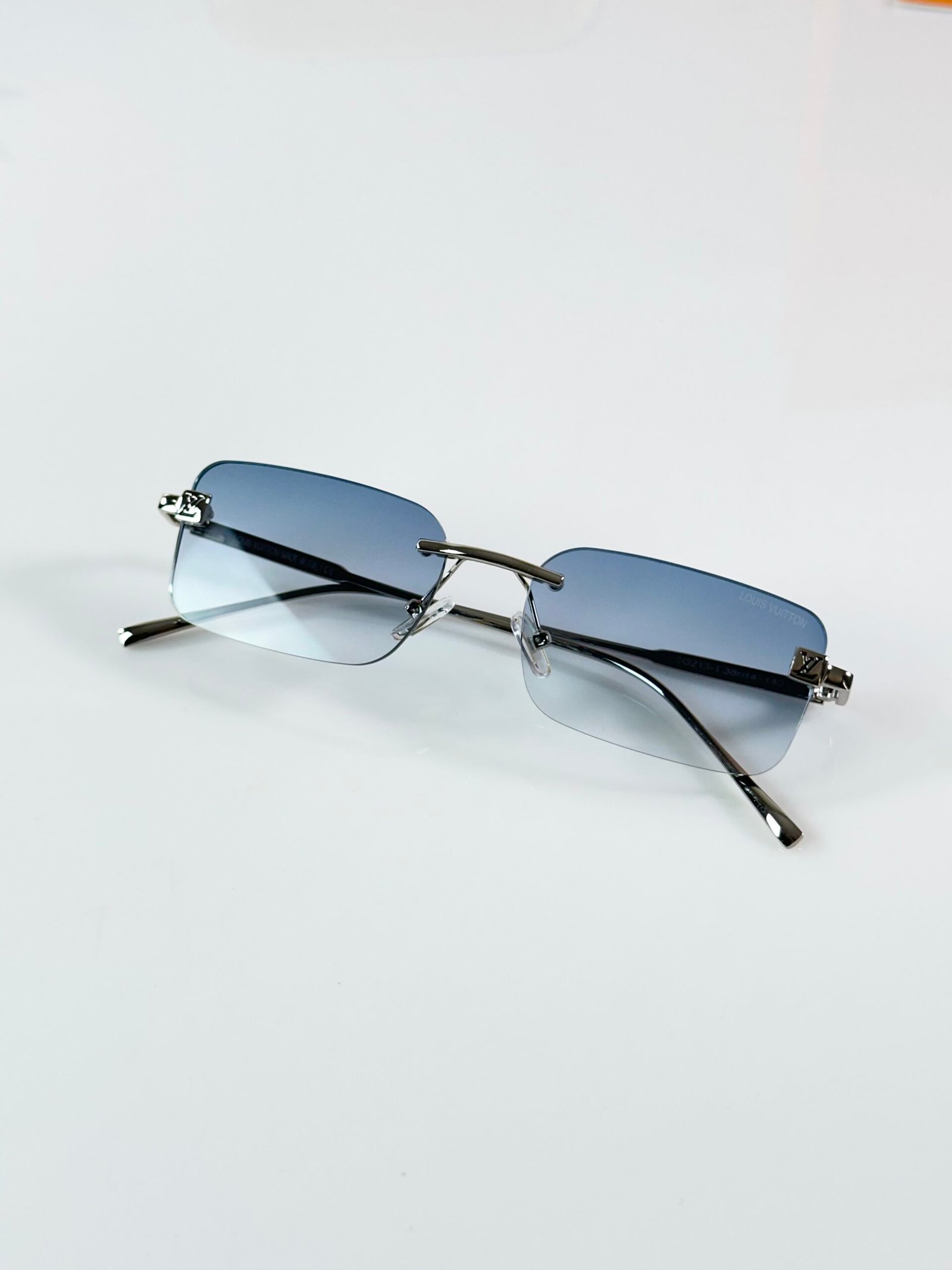 Louis_Vuitton_2131_Silver_Blue - Image 3