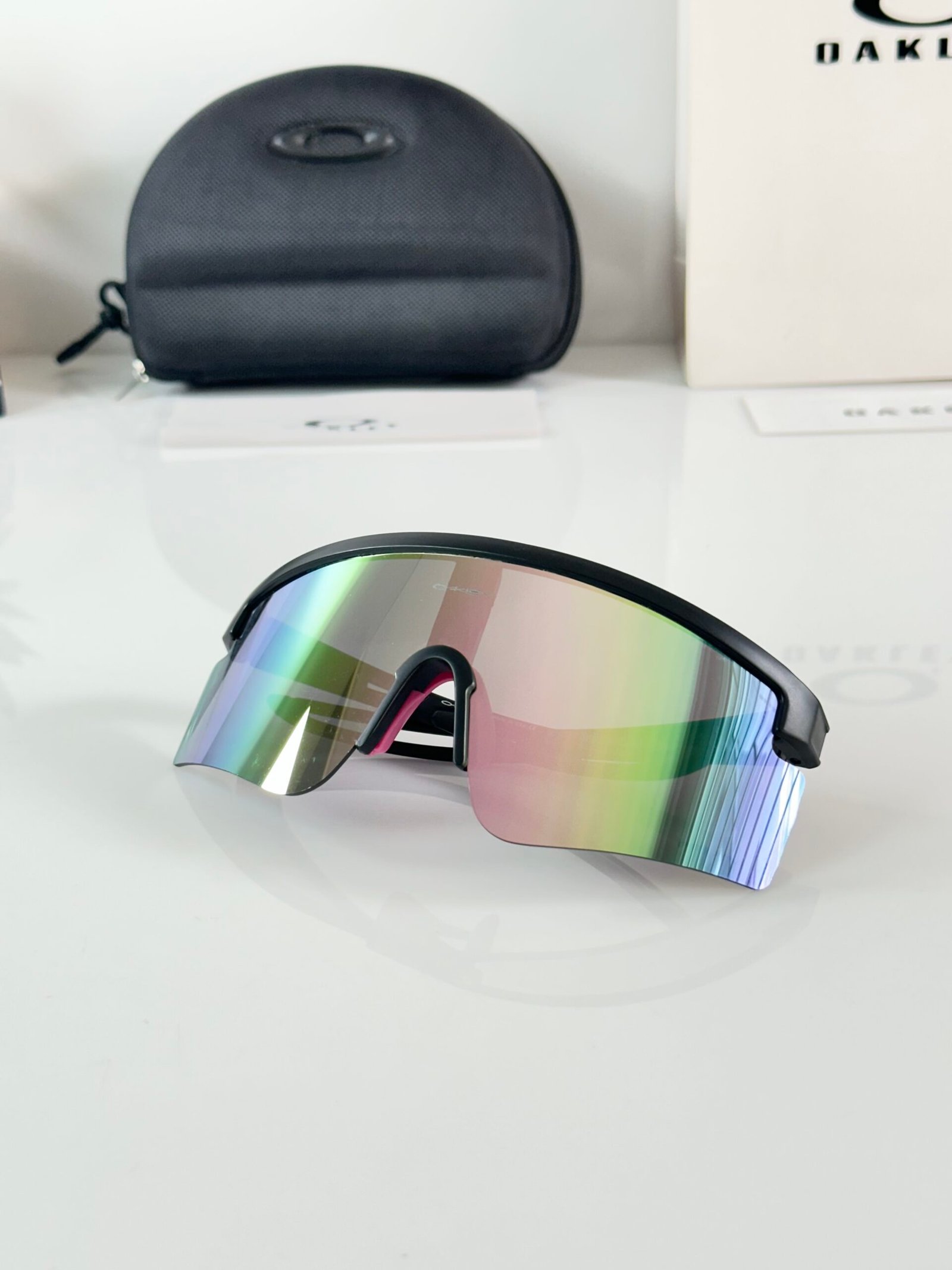 Oakley_2306_Black_Pink_Mercury - Image 3