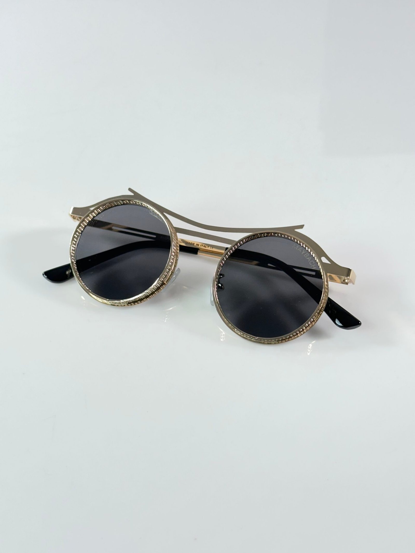 Maybach 2172 Gold Black - Image 3