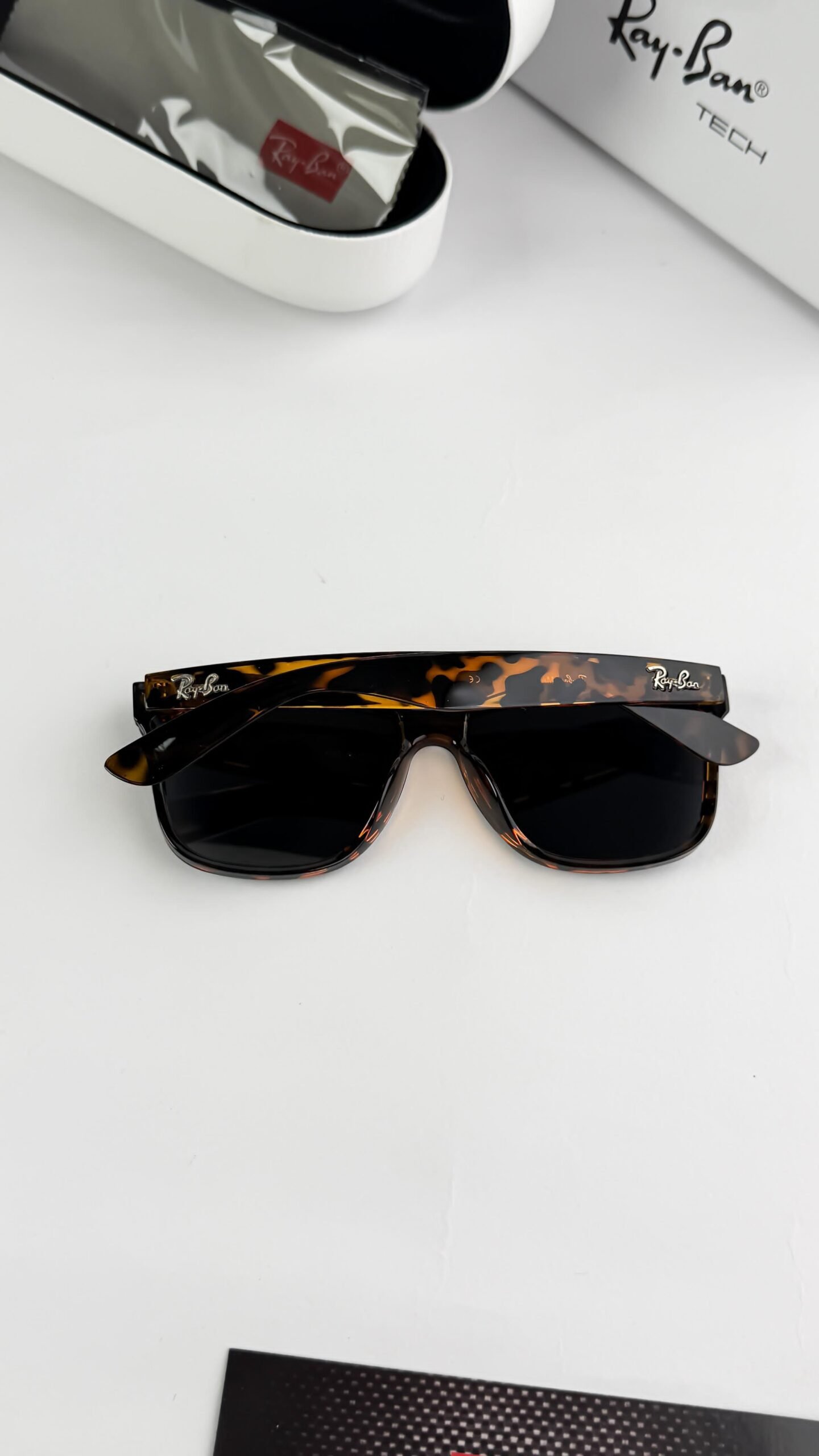 RAYBAN TIGER BLACK BLAZE 650 - Image 4