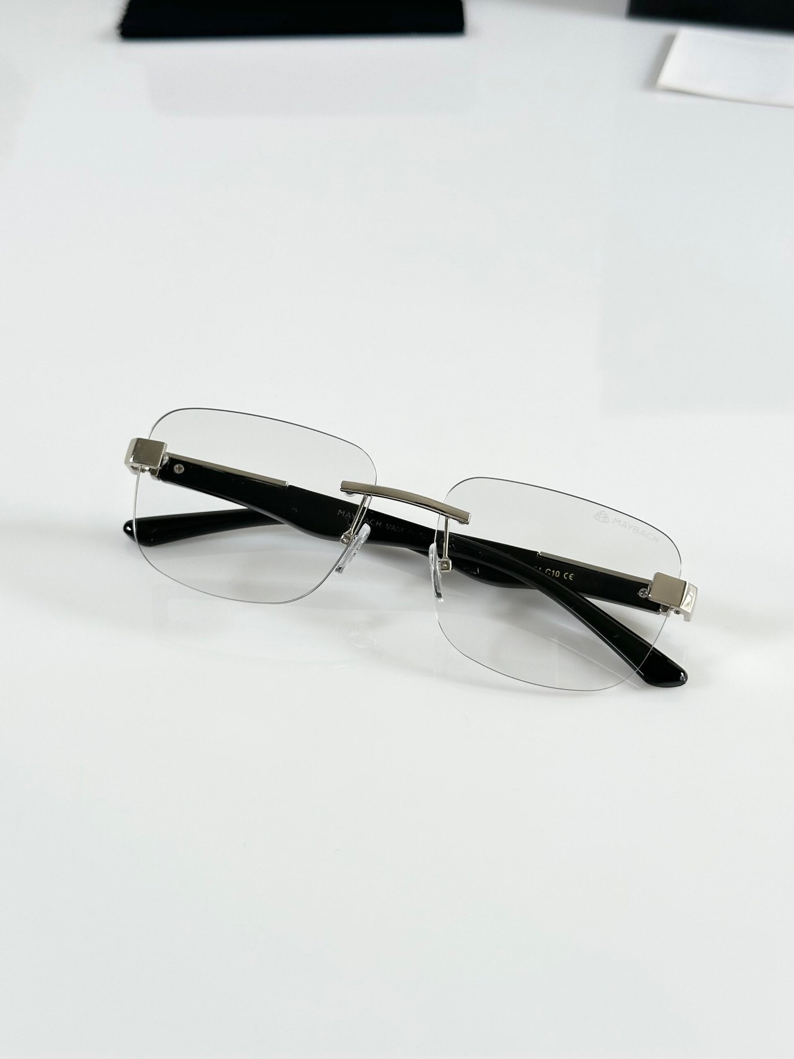Maybach X Maybahe 1030 Silver Day Night Colour Changing Glass - Image 3