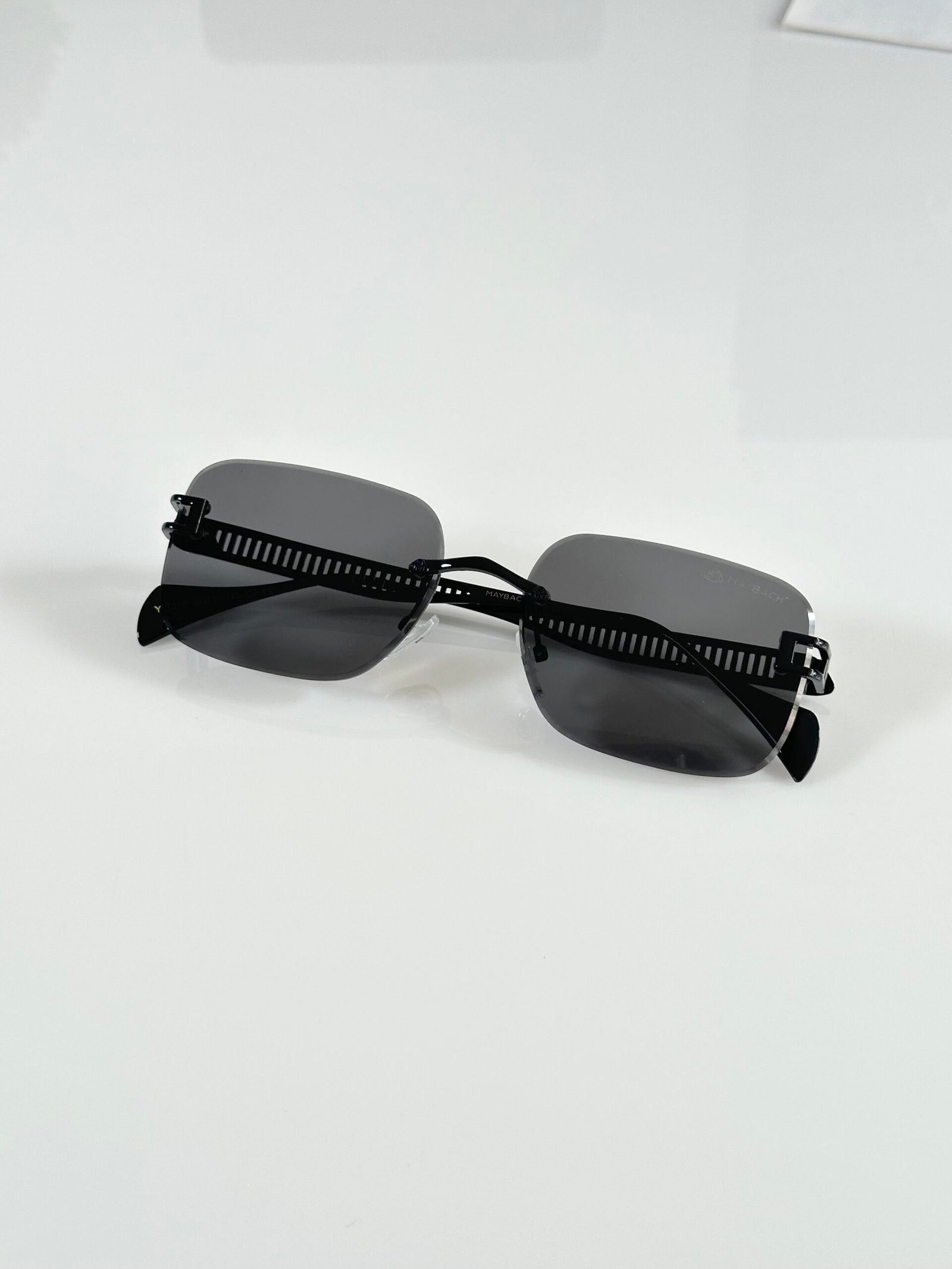 Maybach 1018 Black - Image 3