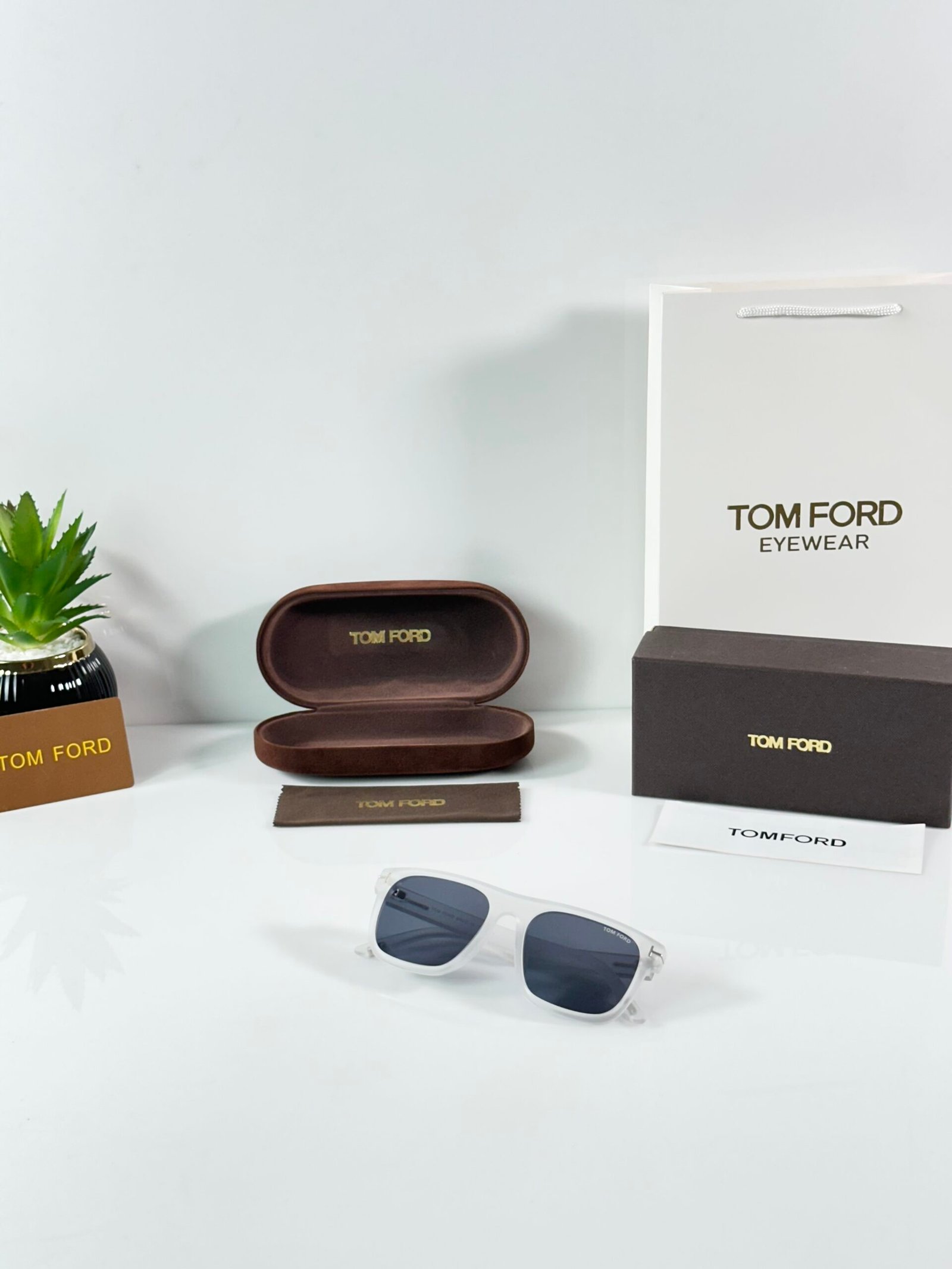 Tomford 0231 Ice Black - Image 4