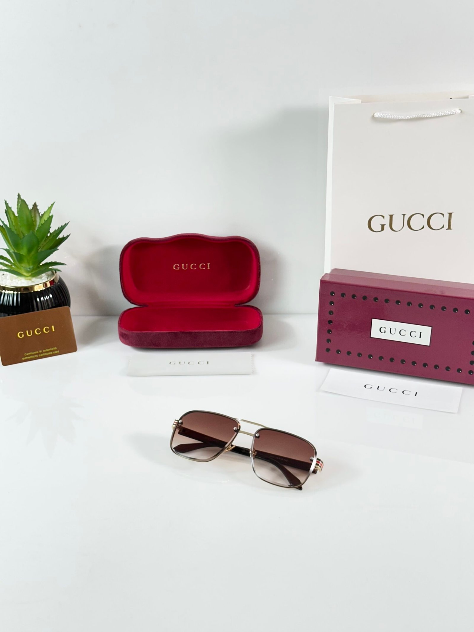 Gucci_2005_Gold_Brown - Image 4