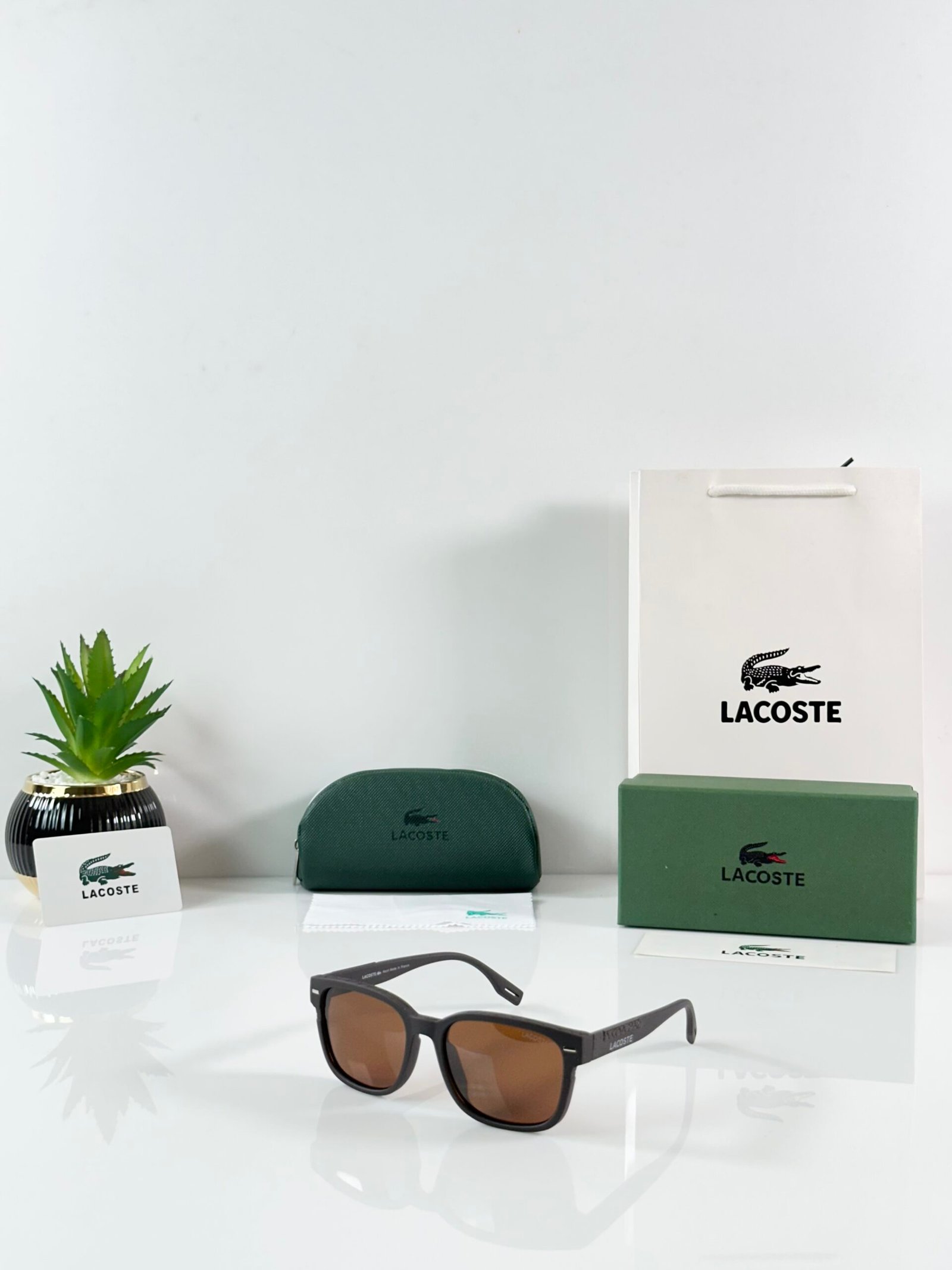 Lacoste_2206_Brown