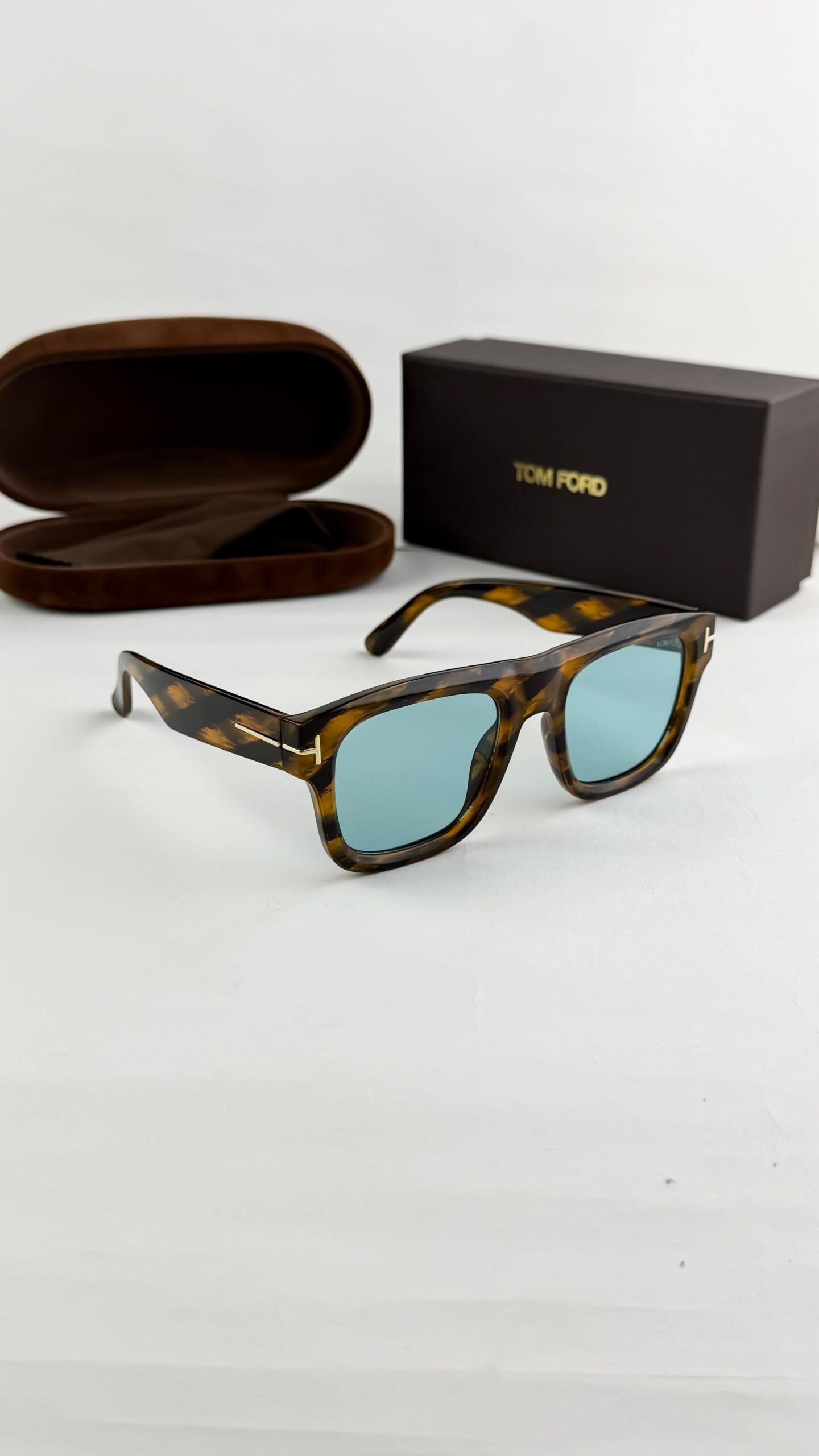Tomford tiger blue 259 - Image 3
