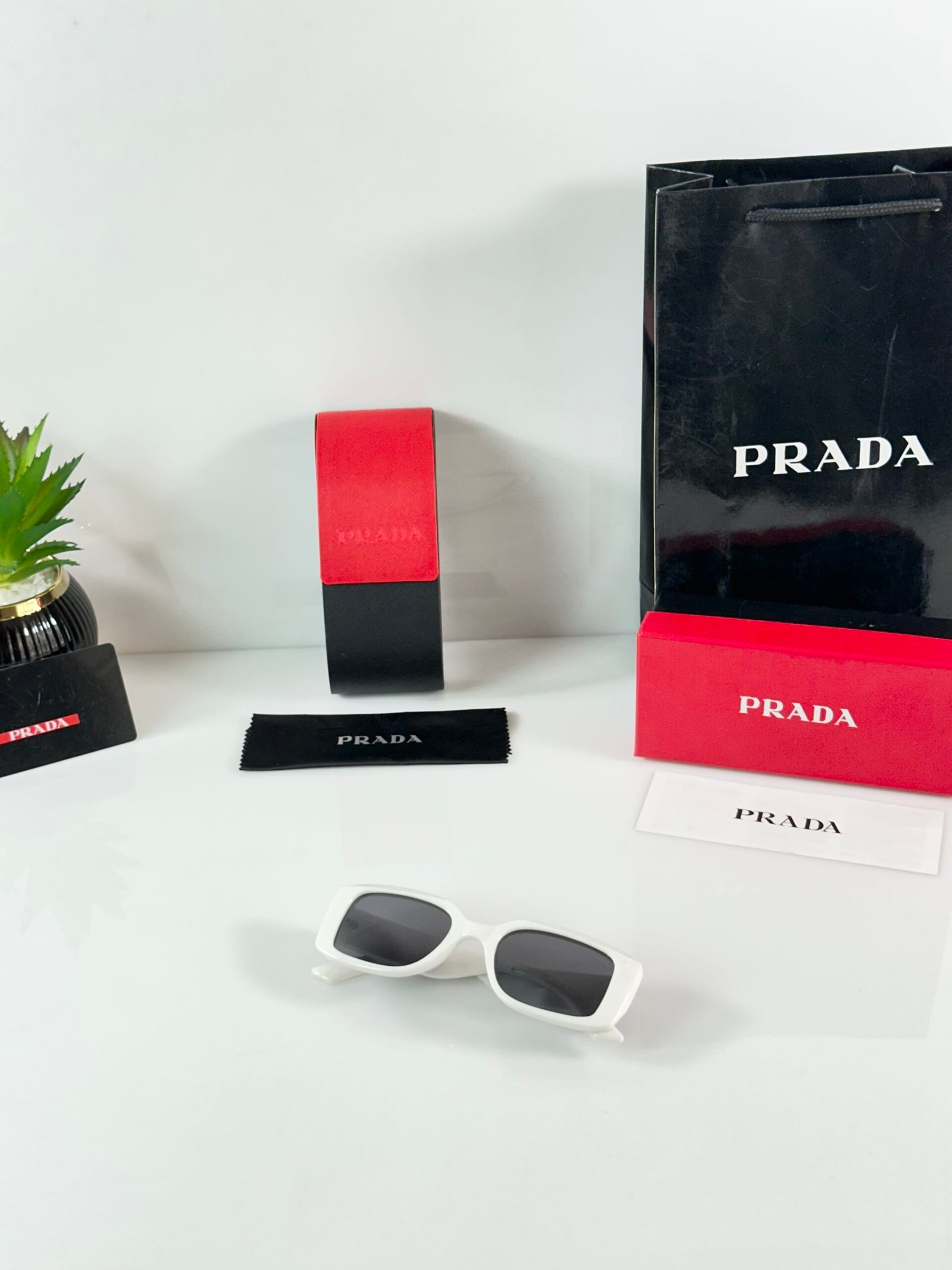 Prada_WMNS_9585_White_Black - Image 4