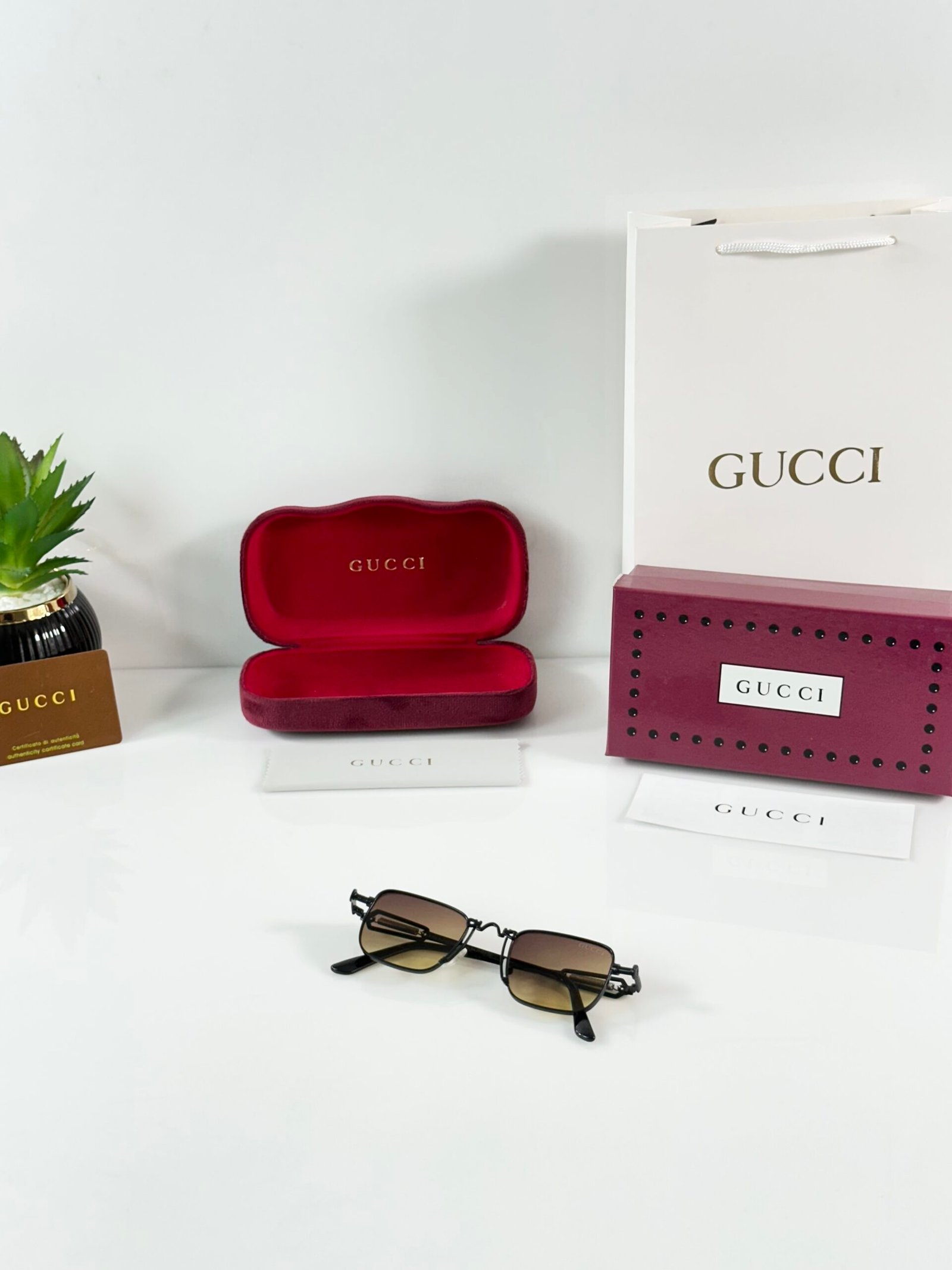 Gucci_96001_Black_Brown_Shaded - Image 4