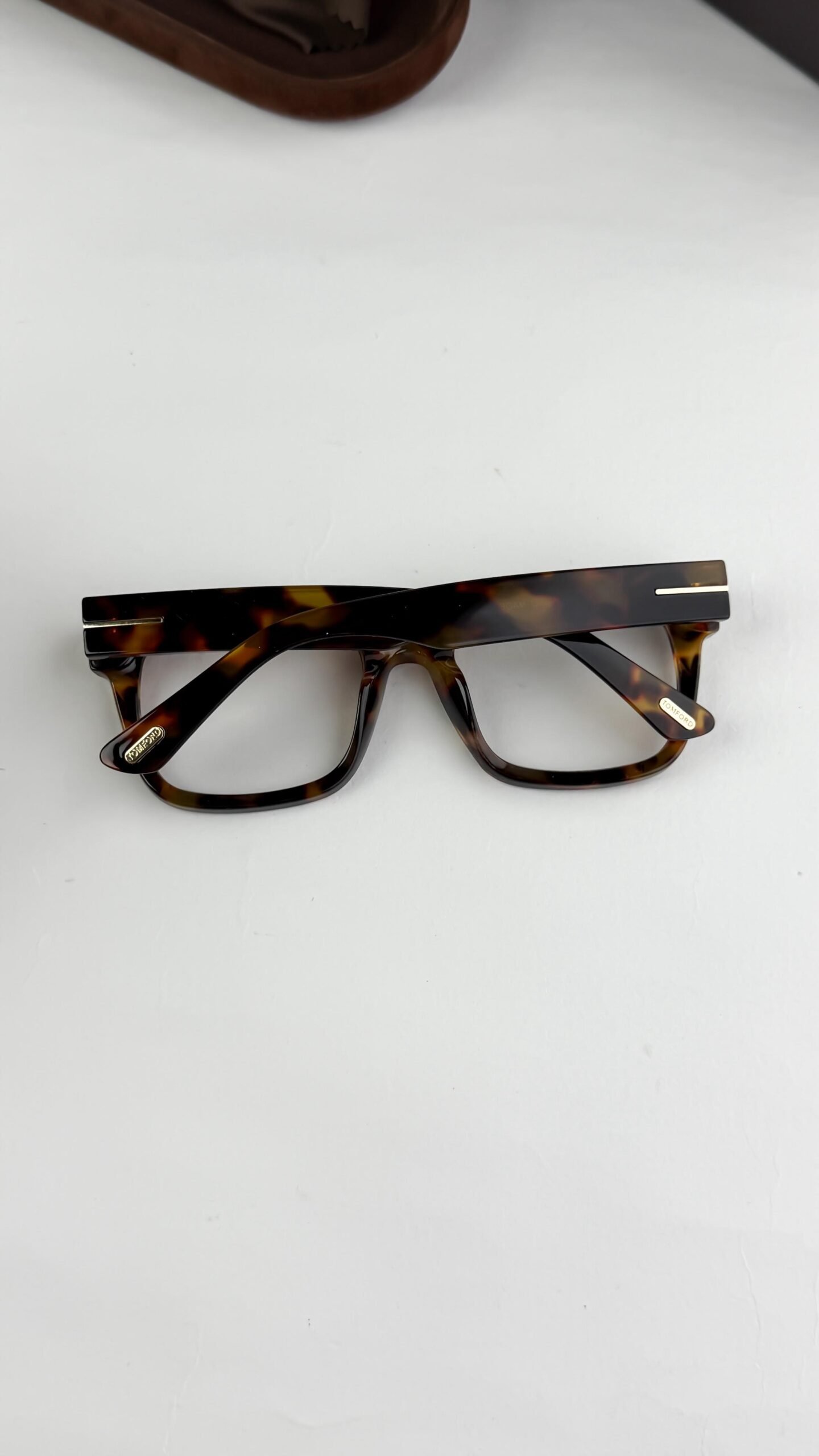 Tomford tiger brown plano 622 - Image 4