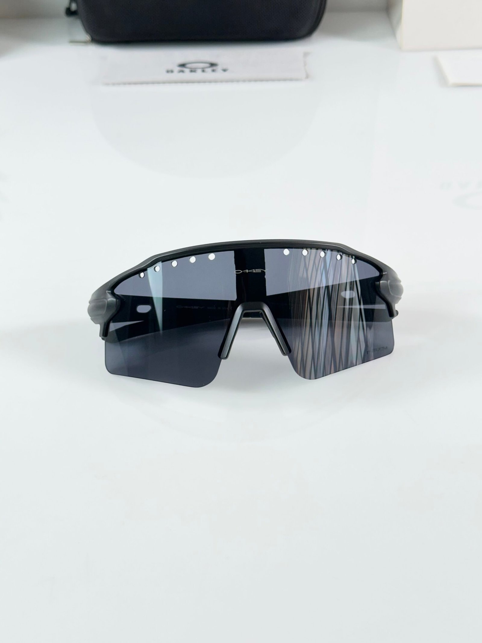 Oakley_0958_Black - Image 3