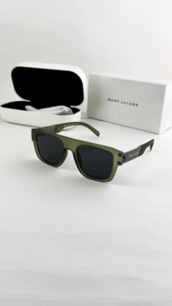 MARC JACOBS green 1004