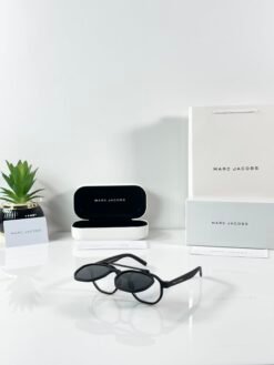 Marc Jacobs 1005 Flip Mate Black White