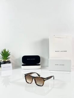 Marc Jacobs 2853 Tiger Brown