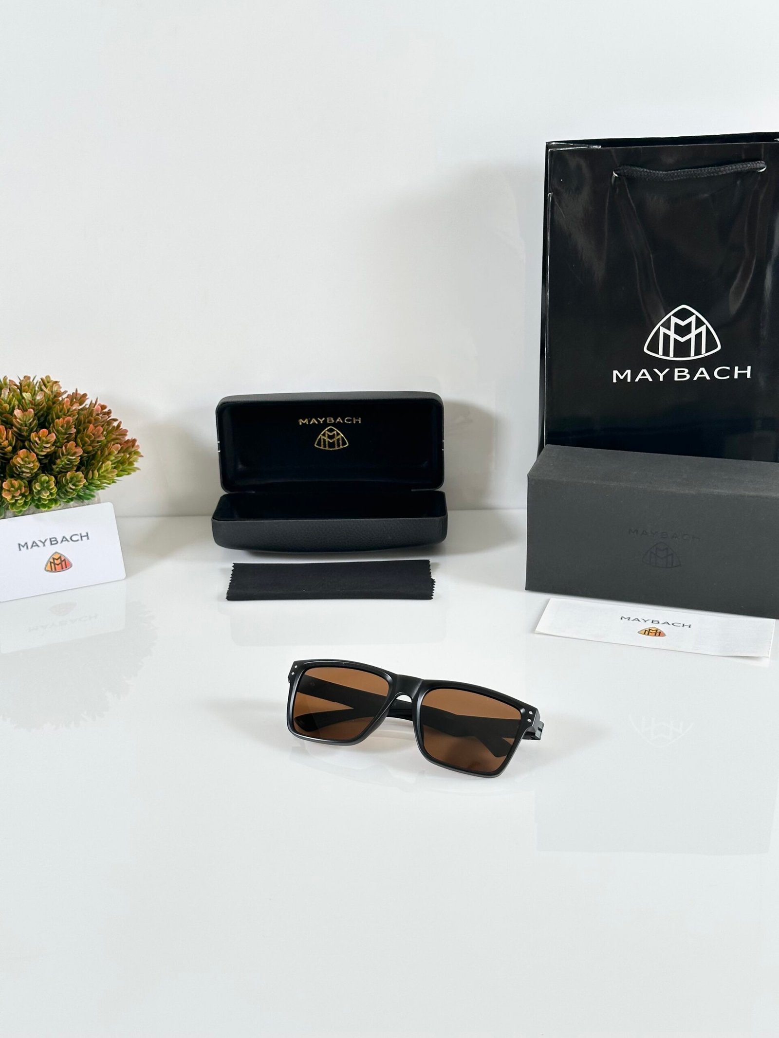 Maybach 7503 Brown - Image 4